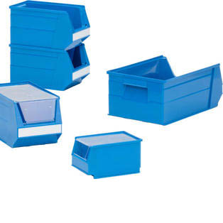 Verschiedene Lagersichtkästen in blau