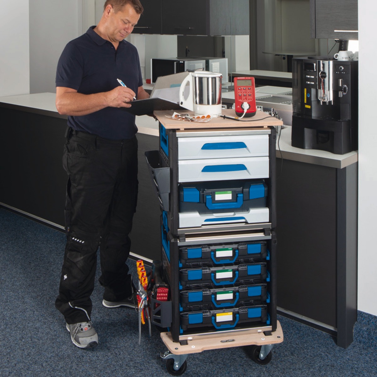 Sortimo Workmo Fahrzeugeinrichtung Set im Einsatz